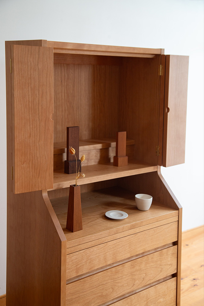 オーダーメイドの素朴な仏壇 オーダーメイドの素朴な仏壇 無垢の木の家具