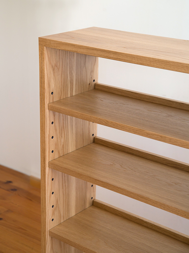 �����Ƌ�@�i���̃u�b�N�V�F���t�@�����̒Ⴂ�{�I