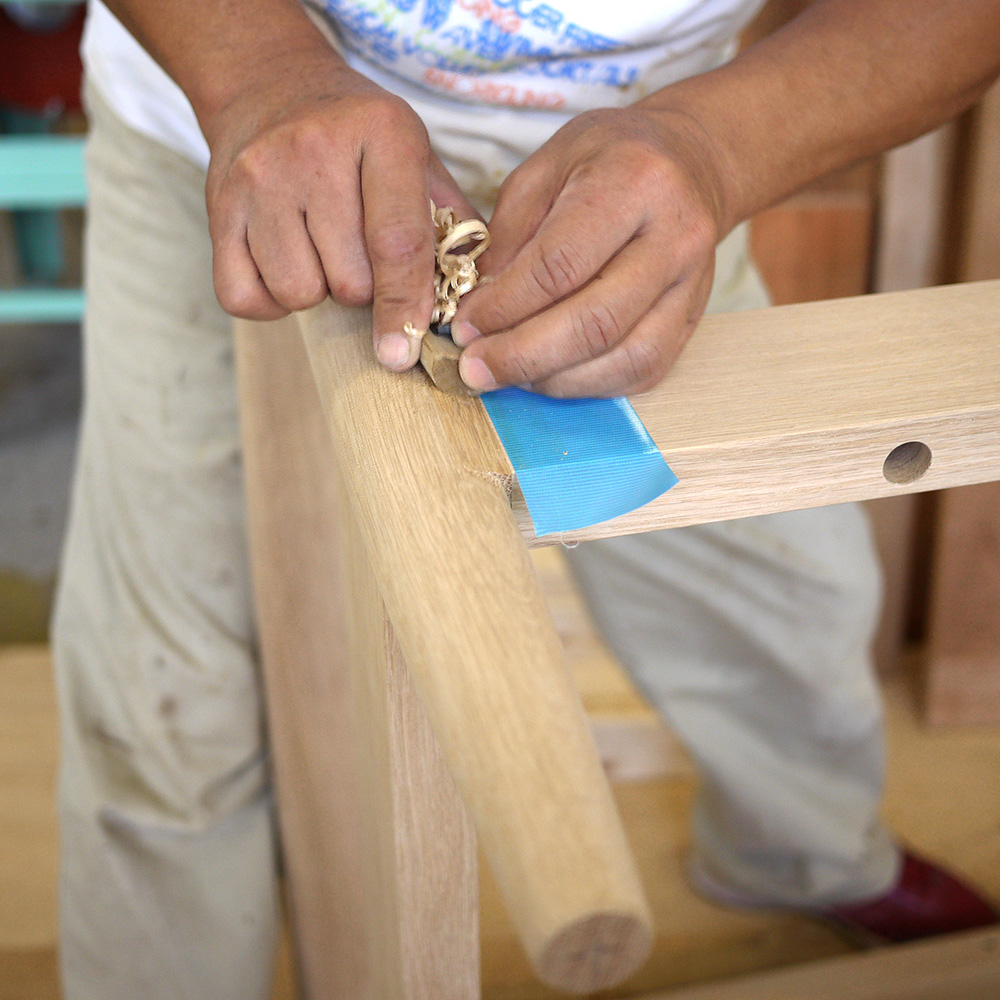 安曇野市の家具工房 特注家具 展示室あります 硬い座り心地 凹まないソファ