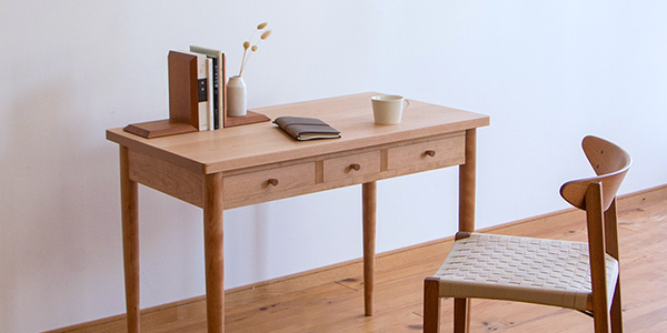 丸脚　幅90㎝のオーダーデスク