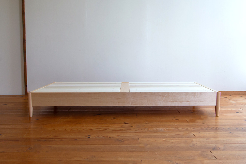 �ׂ��ۋr�̃V���O���x�b�h�@�V�R�f��