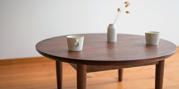 直径80㎝の丸座卓