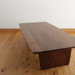 ウォールナット無垢材のテーブル　140×70cm